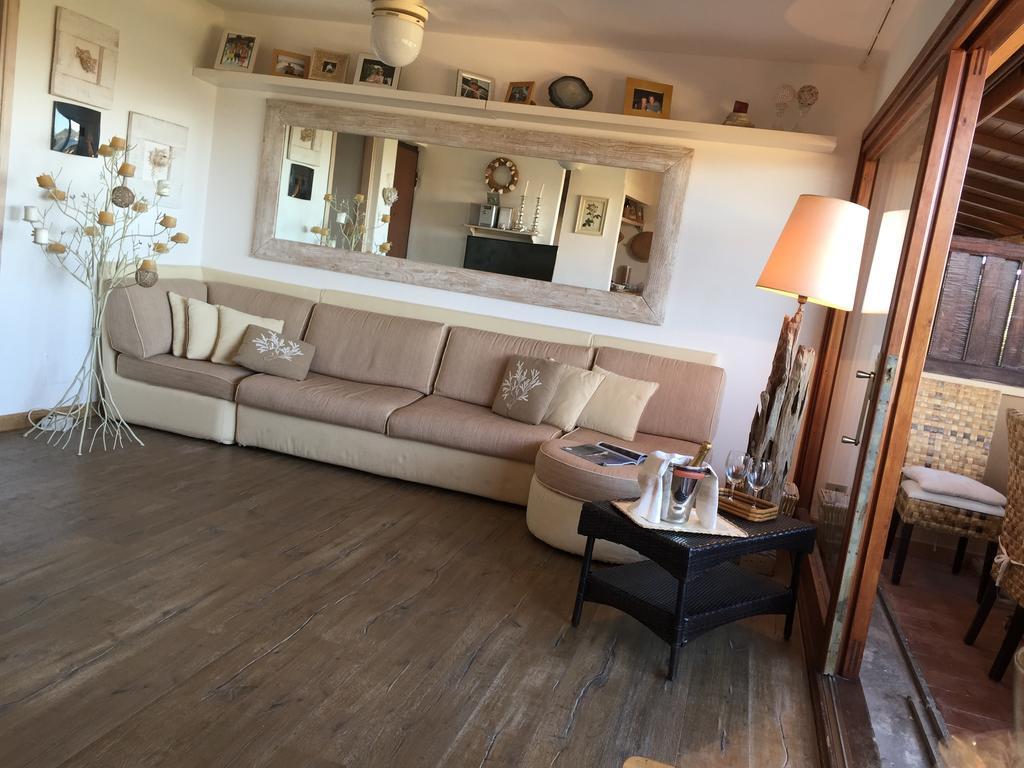 Smeralda Residenza Di Charme مارينا دي بورتيسكو الغرفة الصورة