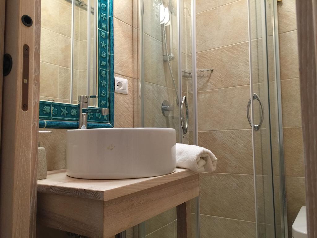 Smeralda Residenza Di Charme مارينا دي بورتيسكو الغرفة الصورة